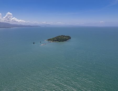 Vista aérea da Ilha do Francês, Canasvieiras, Florianópolis - SC